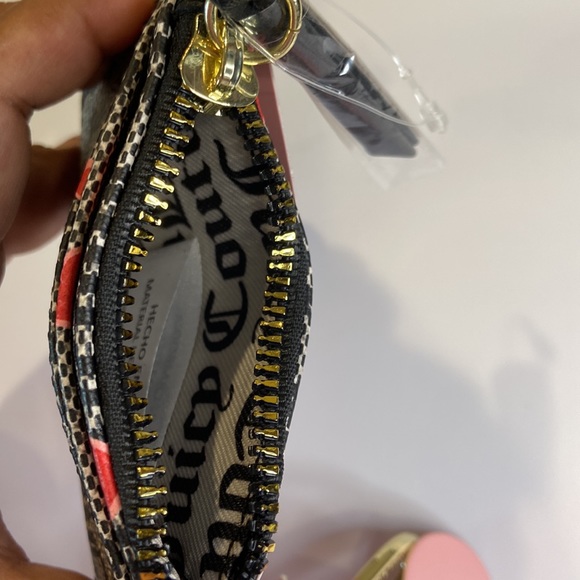 Juicy couture, bundle card holder with a wristlet new with and without tags - Picture 8 of 9